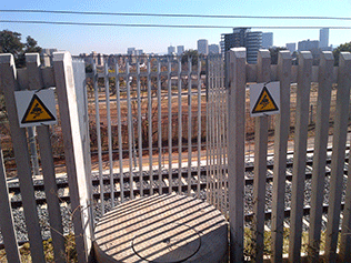 Palisade fencing